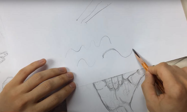 desenho com lápis debaixo da mão para melhorar o traço no desenho
